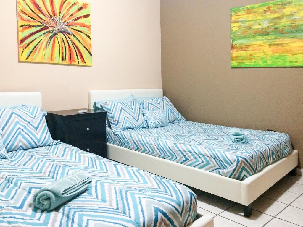 Coastal Express Inn & Suites #1 At 681 Ocean Drive Islote 部屋 写真