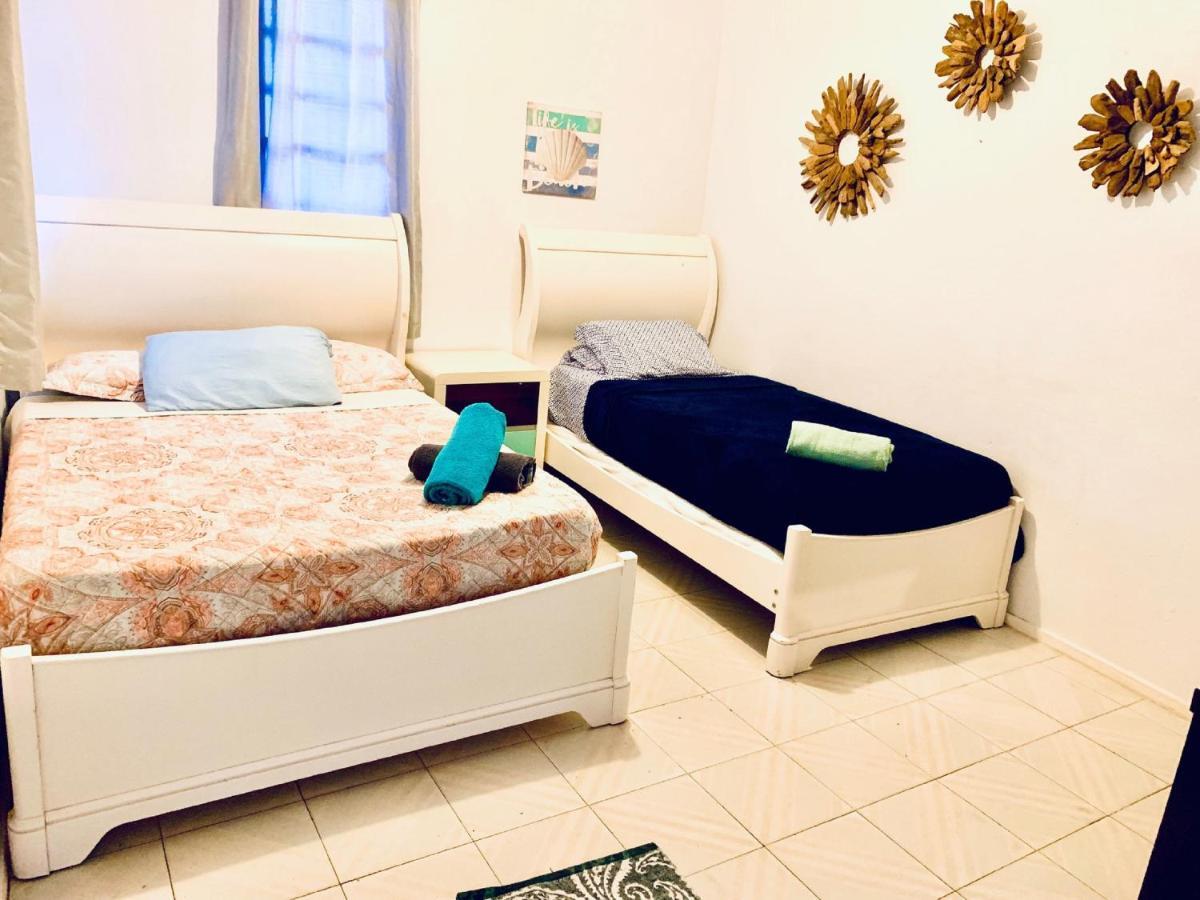 Coastal Express Inn & Suites #1 At 681 Ocean Drive Islote 部屋 写真